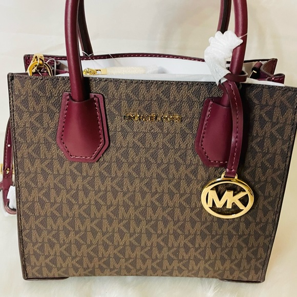 SOLD NWT Michael Kors Mercer Medium Logo and leather Accordian crossbody bag - Picture 7 of 11